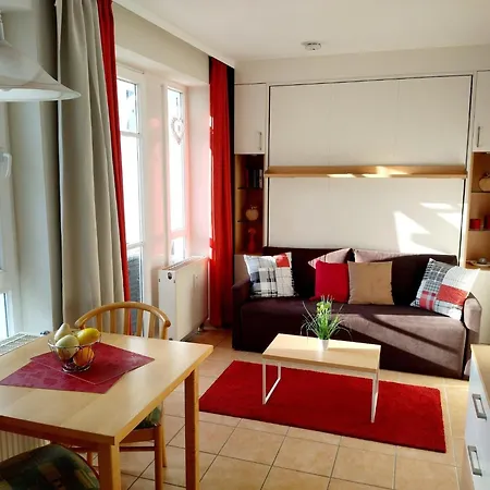Charmante In Mit Balkon Apartment *